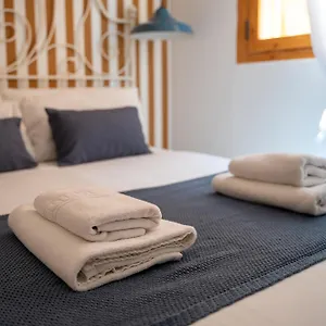 https://real-de-cartujaapartments-and-parking.es-andalucia.com